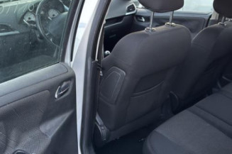 Pare choc arriere PEUGEOT 207