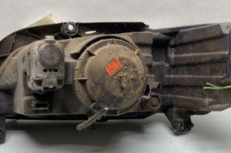 Optique avant principal droit (feux)(phare) PEUGEOT 106