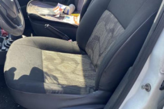 Vitre avant gauche DACIA SANDERO 1