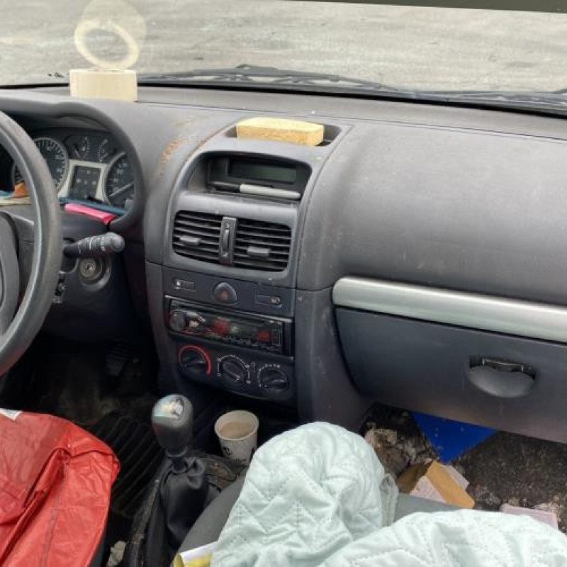 Aile avant droit RENAULT CLIO 2 Photo n°15