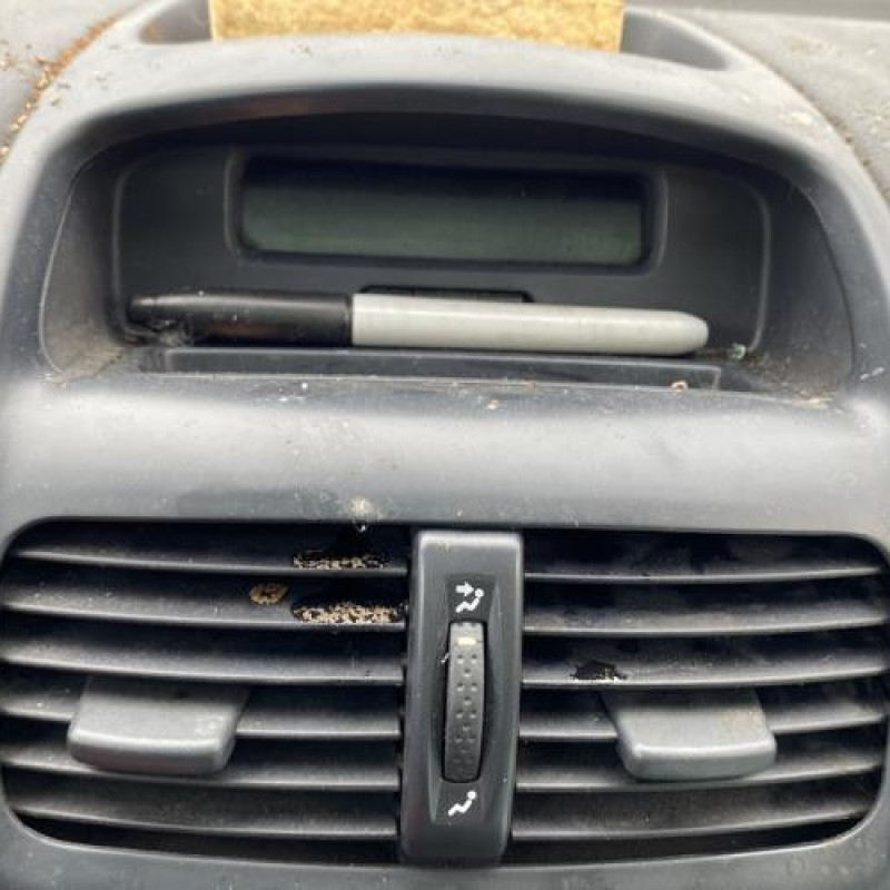 Aile avant droit RENAULT CLIO 2 Photo n°18