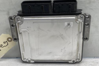 Calculateur moteur PEUGEOT 3008 2