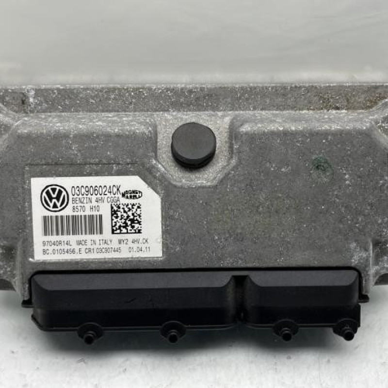 Calculateur moteur VOLKSWAGEN GOLF 6 Photo n°1
