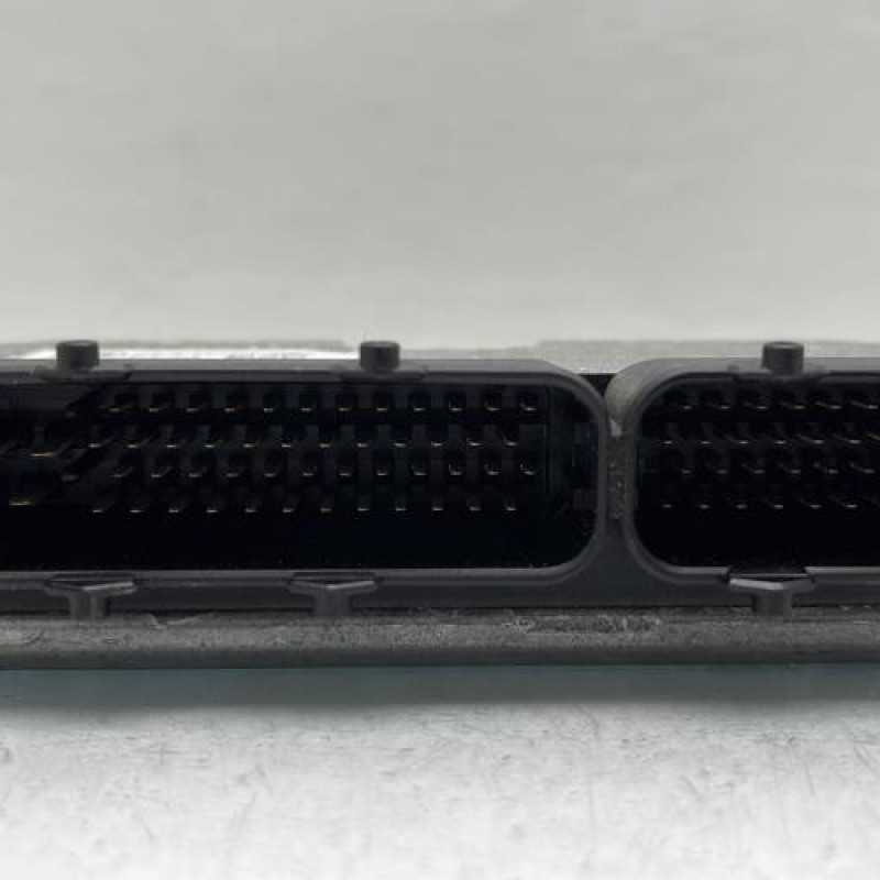 Calculateur moteur VOLKSWAGEN GOLF 6 Photo n°3