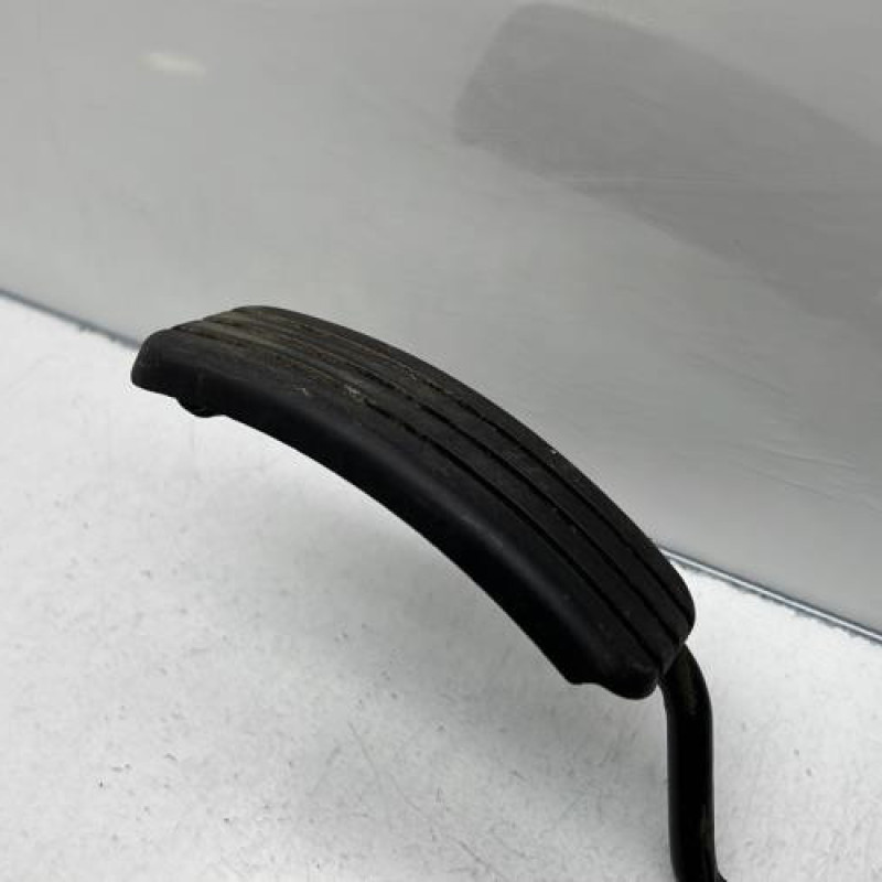 Pedale d'accelerateur RENAULT MODUS Photo n°2