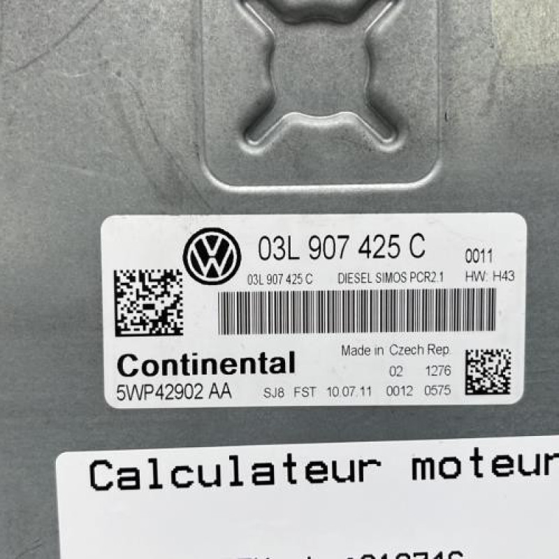 Calculateur moteur VOLKSWAGEN GOLF 6 Photo n°4