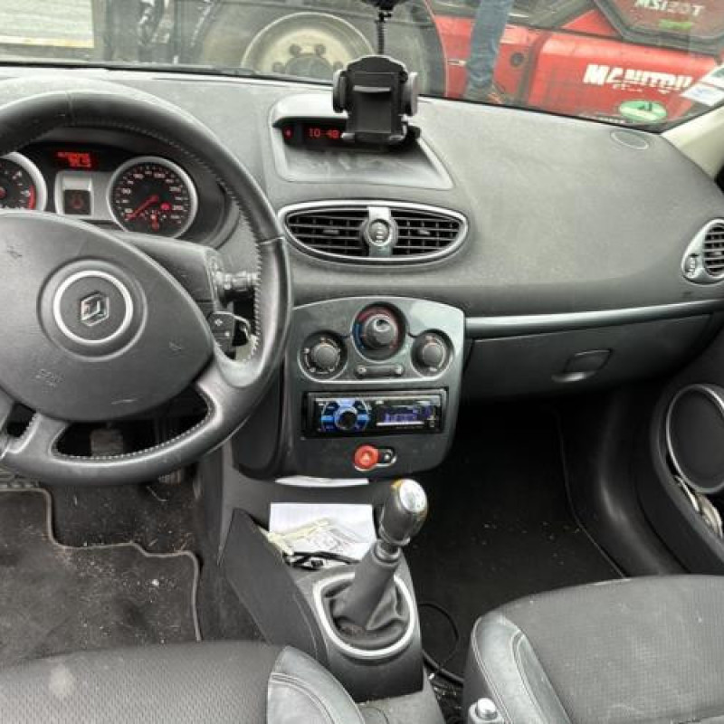 Moteur RENAULT CLIO 3 Photo n°7
