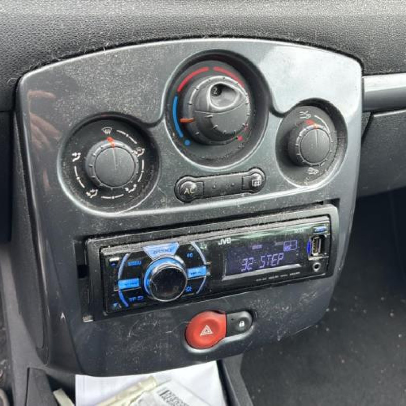Moteur RENAULT CLIO 3 Photo n°9
