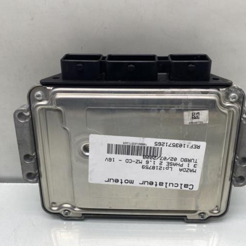 Calculateur moteur MAZDA 3 1 Photo n°4