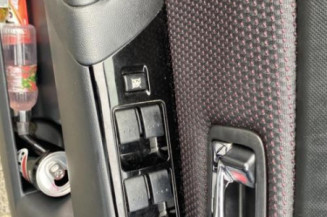 Calculateur moteur MAZDA 3 1