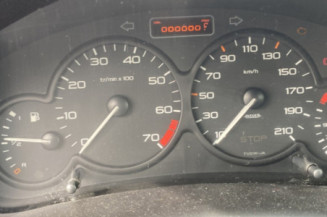 PEUGEOT 206 PHASE 2 1.1i - 8V