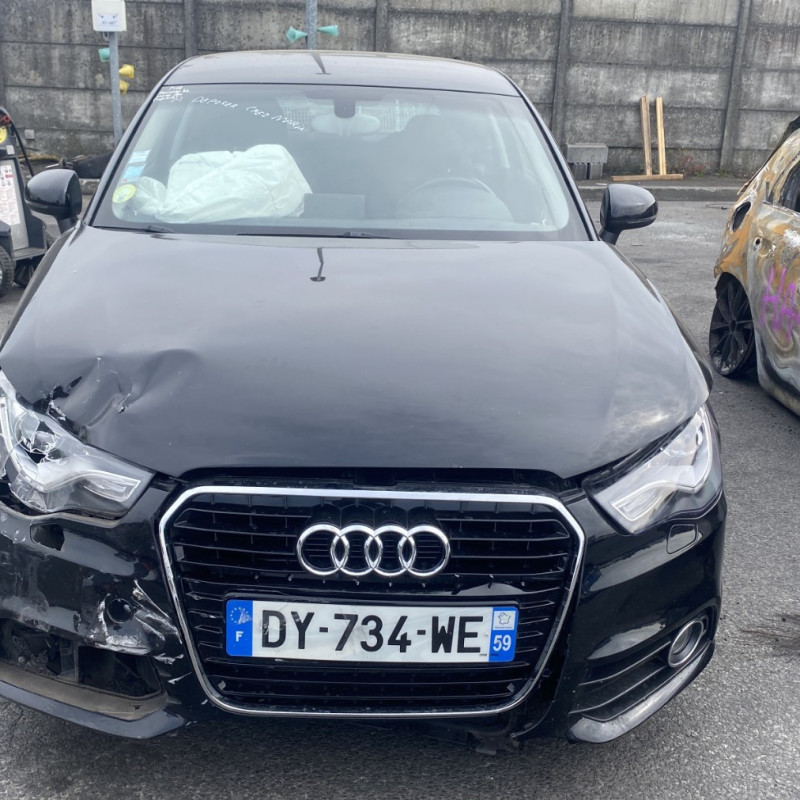 AUDI A1 1 PHASE 1 1.6 TDI - 16V TURBO Photo n°9