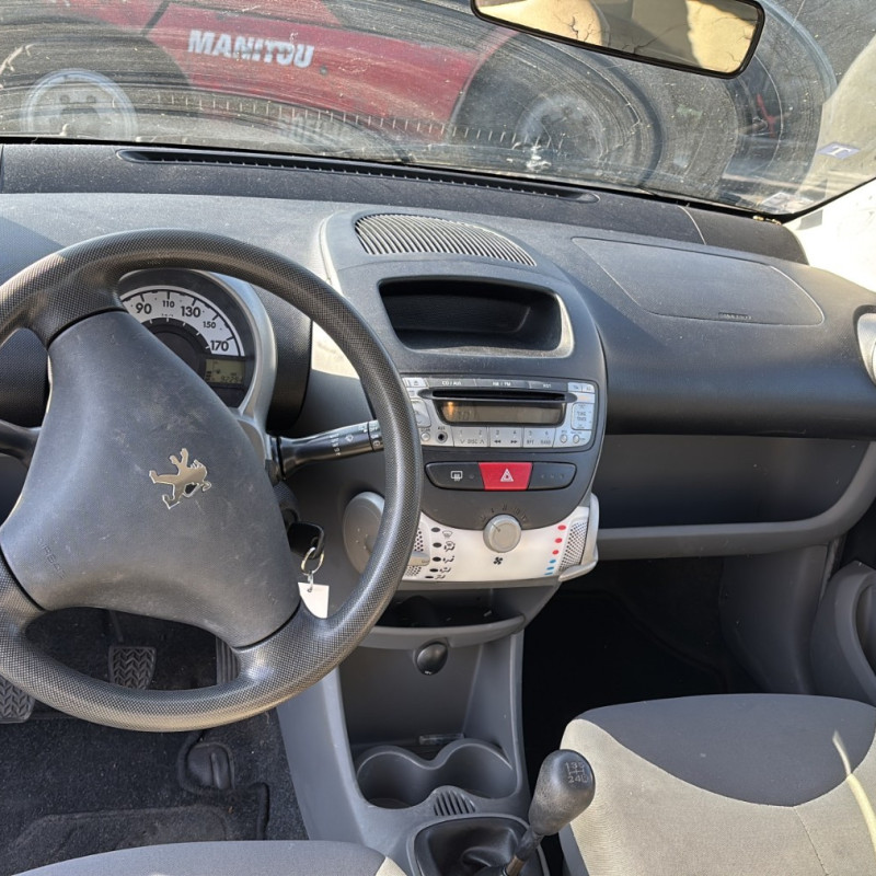 PEUGEOT 107 PHASE 2 1.0i - 12V Photo n°12