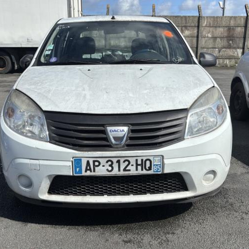 Pare boue avant droit DACIA SANDERO 1 Photo n°13