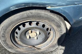 Vitre avant gauche RENAULT CLIO 2