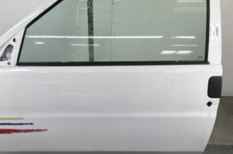 Porte avant gauche PEUGEOT 106 Photo n°1