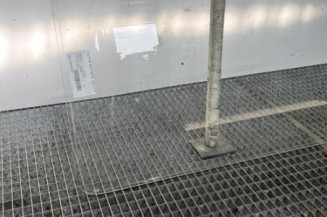 Vitre arriere gauche RENAULT TRAFIC 1