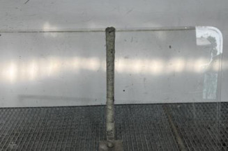 Vitre arriere gauche RENAULT TRAFIC 1