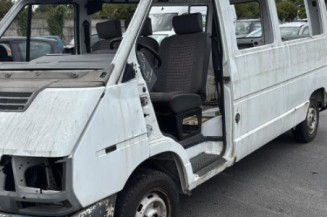 Vitre arriere gauche RENAULT TRAFIC 1