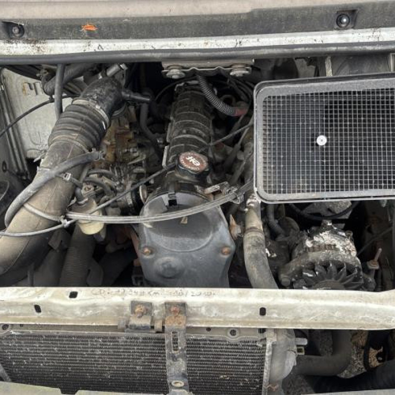 Vitre arriere gauche RENAULT TRAFIC 1 Photo n°10