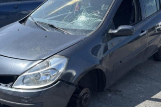 Renfort pare choc avant (traverse) RENAULT CLIO 3