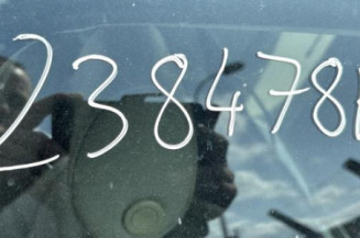 Vitre avant gauche AUDI A4 2