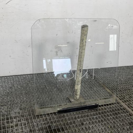 Vitre avant droit RENAULT MASTER 1