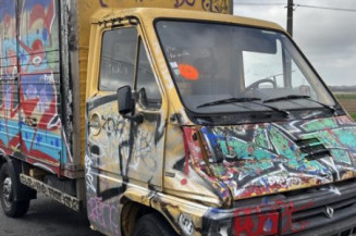 Vitre avant droit RENAULT MASTER 1