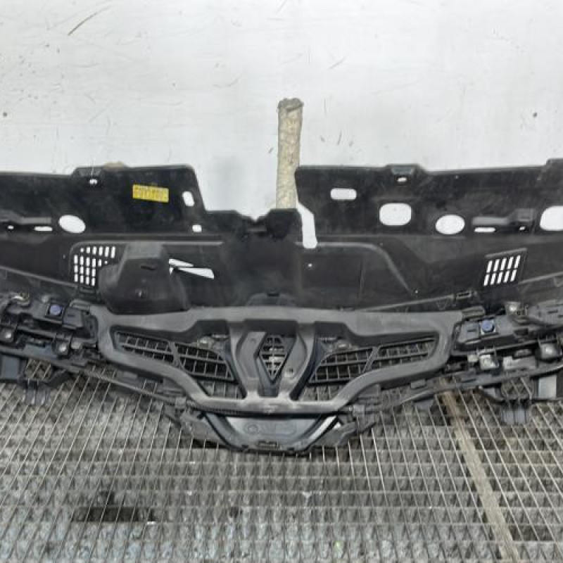 Calandre RENAULT CLIO 4 Photo n°4