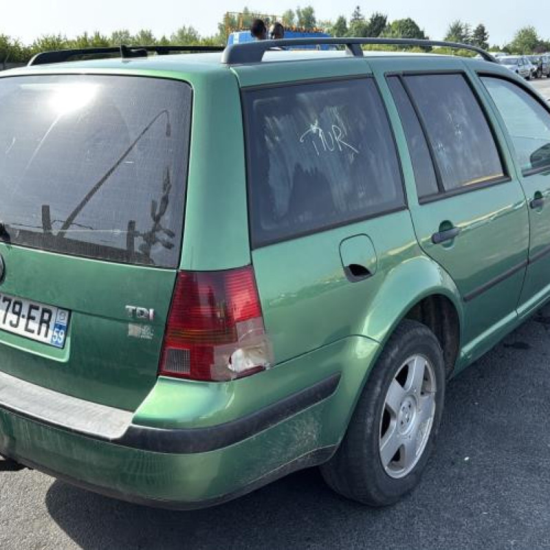 Pare choc avant VOLKSWAGEN GOLF 4 Photo n°3