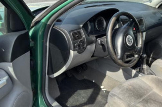 Pare choc avant VOLKSWAGEN GOLF 4