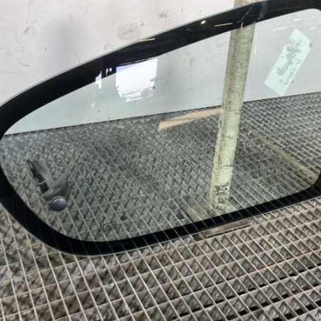 Vitre arriere droit PEUGEOT 107