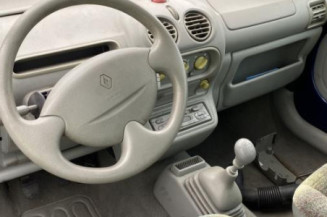 Pare choc avant RENAULT TWINGO 1