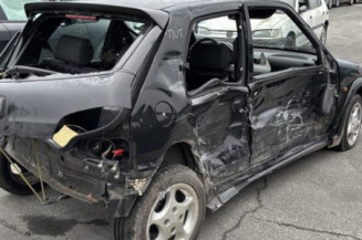 Porte avant gauche PEUGEOT 106