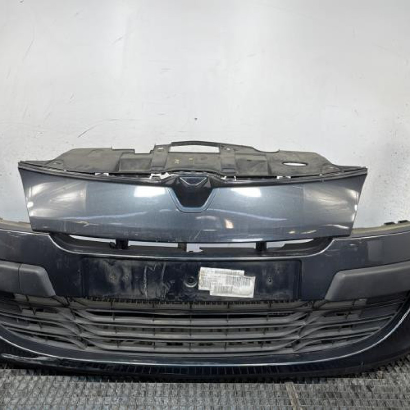 Pare choc avant RENAULT MEGANE 3 Photo n°1