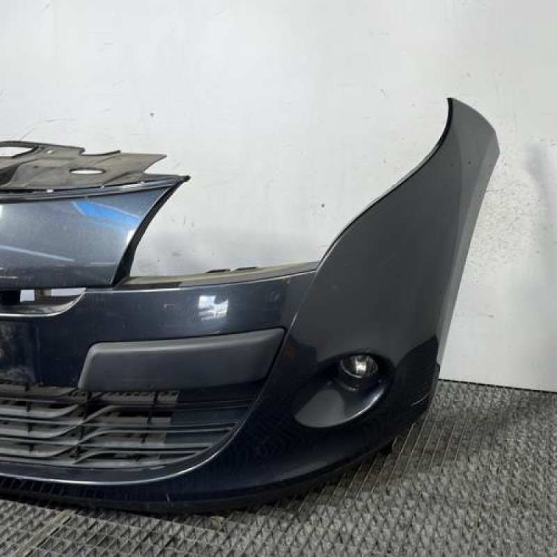 Pare choc avant RENAULT MEGANE 3 Photo n°3