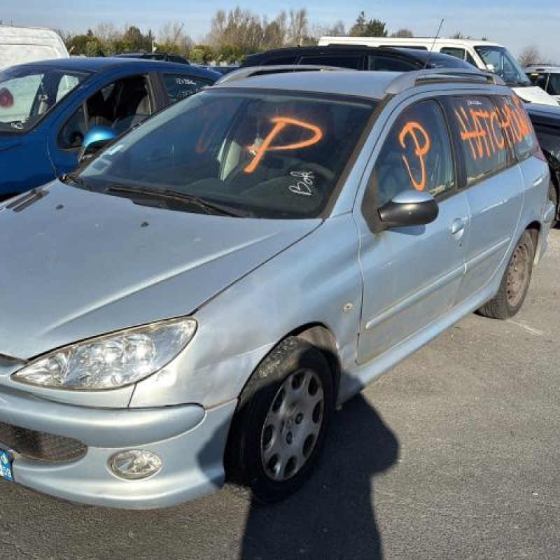 Malle/Hayon arriere PEUGEOT 206 Photo n°12