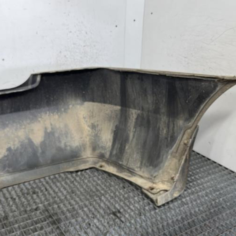 Pare choc arriere NISSAN PRIMERA 4 Photo n°4