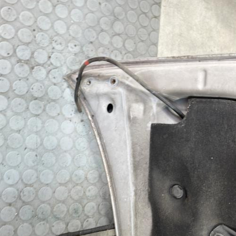 Capot TOYOTA YARIS 1 Photo n°7