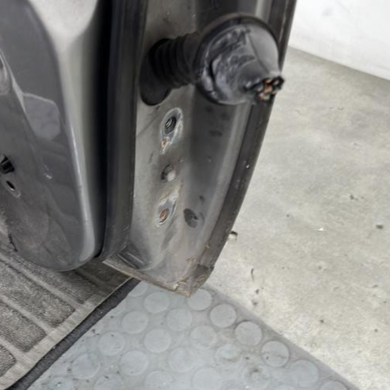 Porte avant gauche TOYOTA YARIS 1 Photo n°6