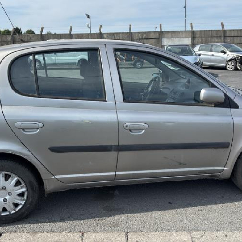 Porte avant gauche TOYOTA YARIS 1 Photo n°14
