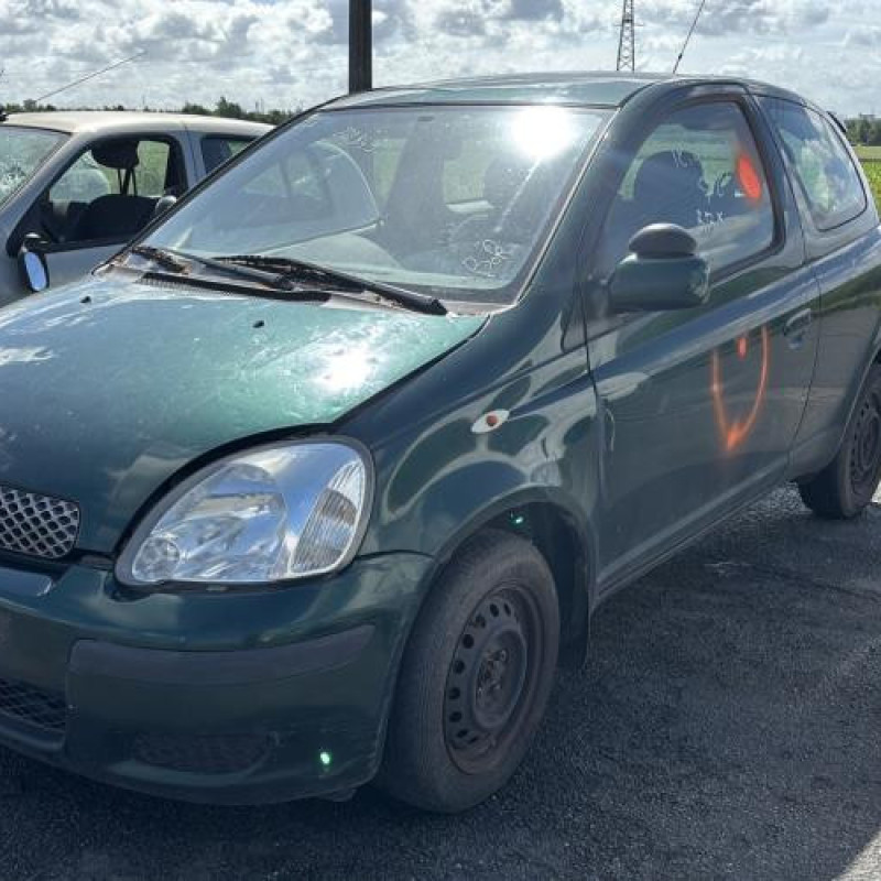 Pare choc avant TOYOTA YARIS 1 Photo n°7