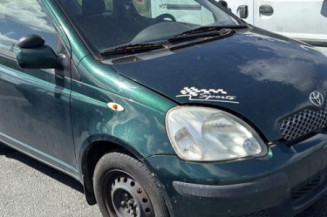Pare choc avant TOYOTA YARIS 1