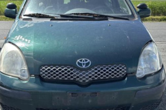 Pare choc avant TOYOTA YARIS 1