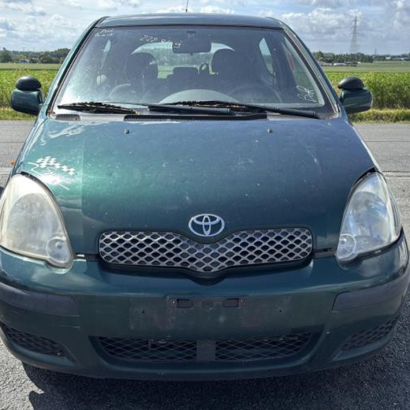 Pare choc avant TOYOTA YARIS 1 Photo n°14