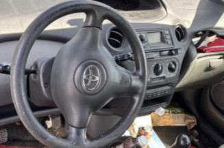 Pare choc avant TOYOTA YARIS 1
