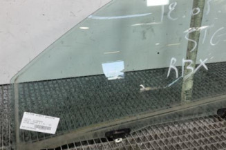 Vitre avant gauche TOYOTA YARIS 1