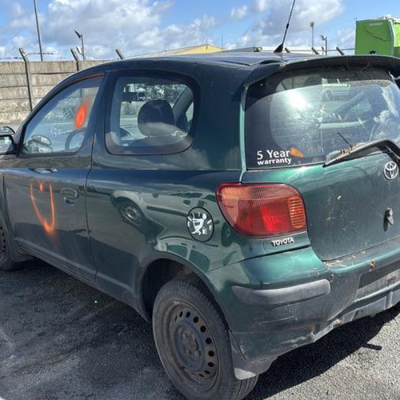 Vitre avant gauche TOYOTA YARIS 1 Photo n°8