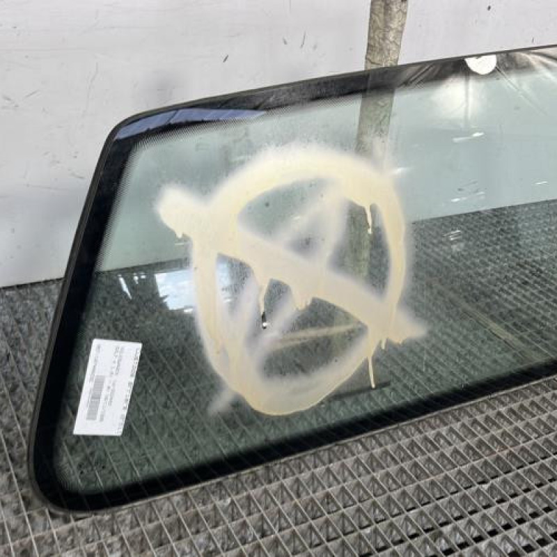 Custode arriere droit VOLKSWAGEN GOLF 4 Photo n°2