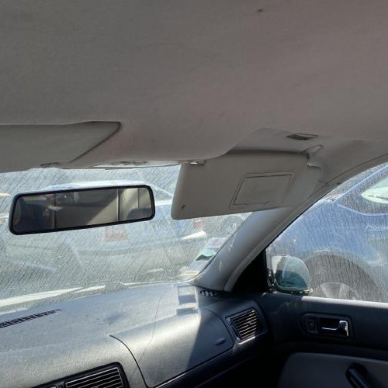 Custode arriere droit VOLKSWAGEN GOLF 4 Photo n°19